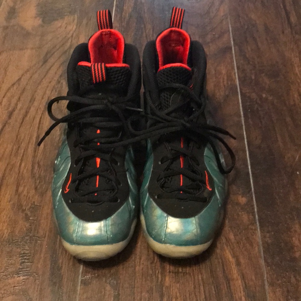 Nike air foamposite boys 6